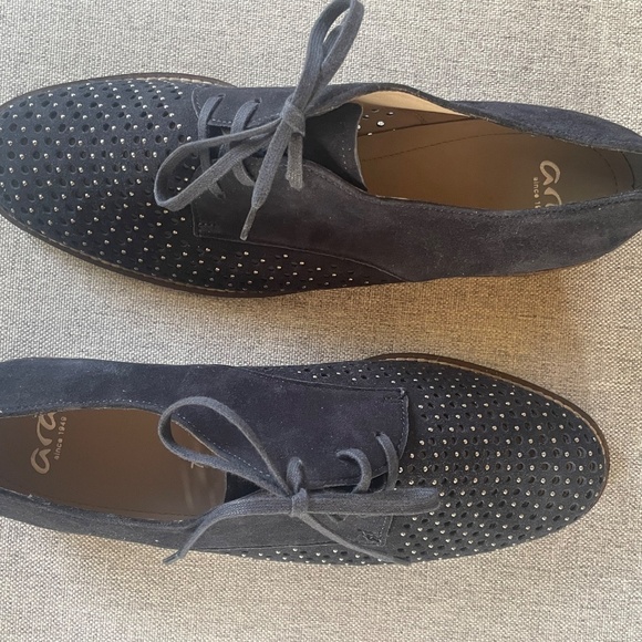 New in box - Suede Ara Studded Navy Oxford Shoes Size 9-9.5 US / 7 EU - Picture 6 of 7